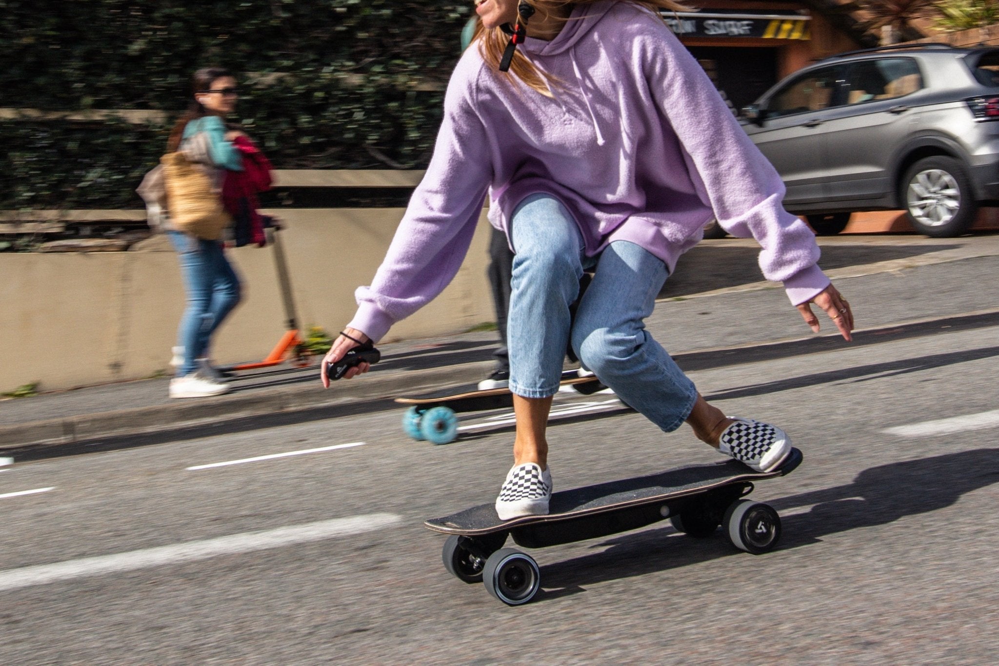 Comment fonctionne un skate électrique ? - Elwing