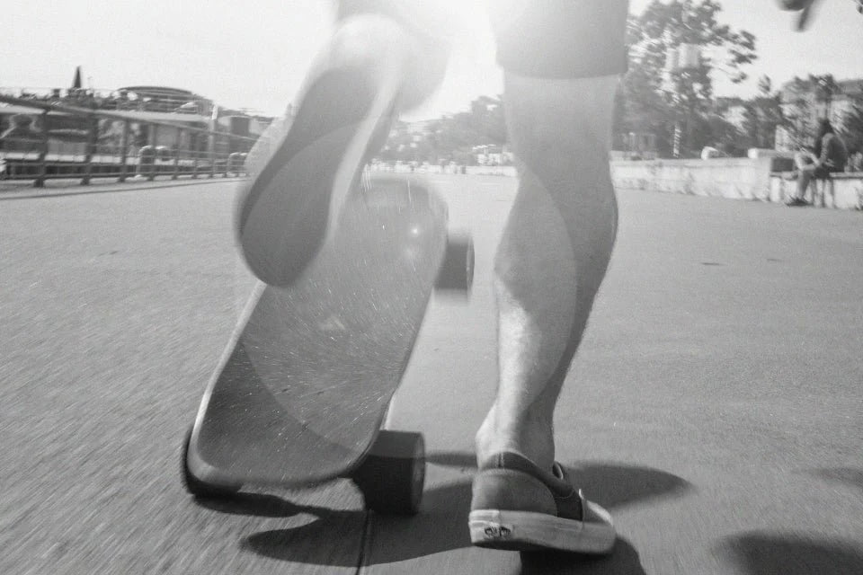 Skate électrique ou skate traditionnel ? - Elwing