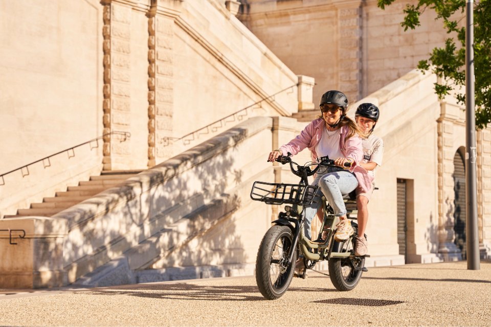 Top 5 des idées reçues sur le vélo électrique - Elwing