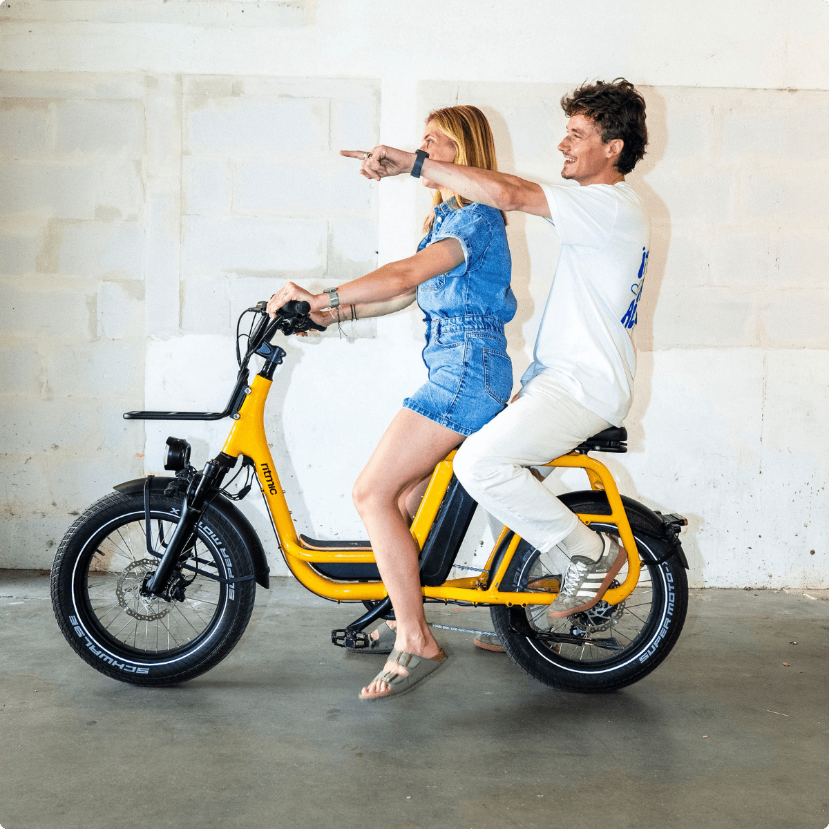 Ritmic Solo - vélo électrique cargo compact - ElwingStandardJaune ambré 